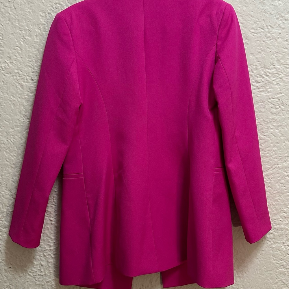 Hot Pink Balzer - Picture 3 of 4